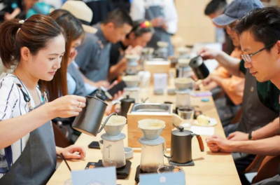 是時候對4S店說再見了 互聯網銷售引領汽車產業變革